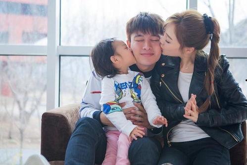 贾乃亮和李小璐照片,镜头下的幸福时光